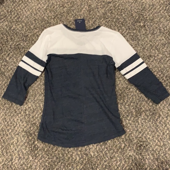 Dallas Cowboys top - Picture 2 of 2